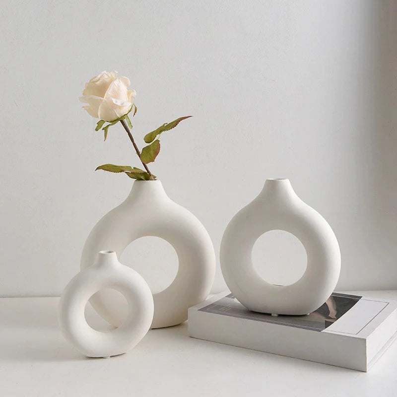 Imitation Ceramic Donut Vase - Modern White Hollow Design for Single Flowers