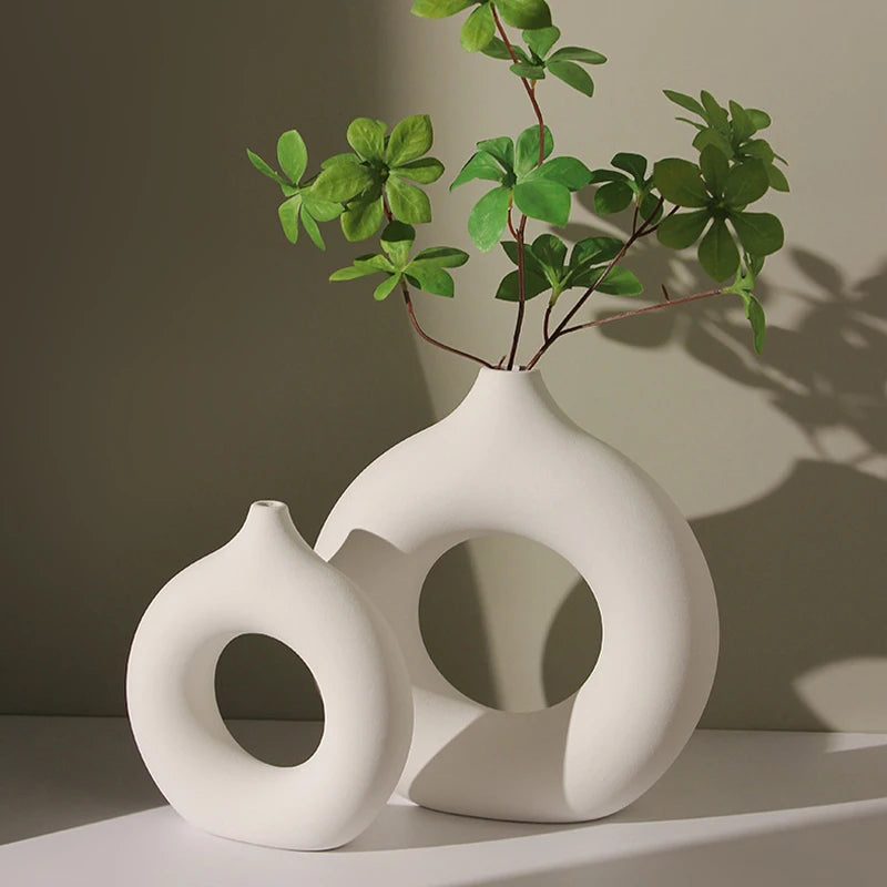 Imitation Ceramic Donut Vase - Modern White Hollow Design for Single Flowers