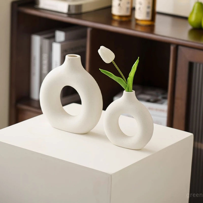 Imitation Ceramic Donut Vase - Modern White Hollow Design for Single Flowers